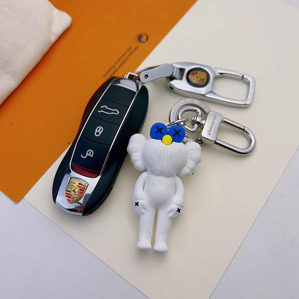 ブランドキーホルダー着用イメージ